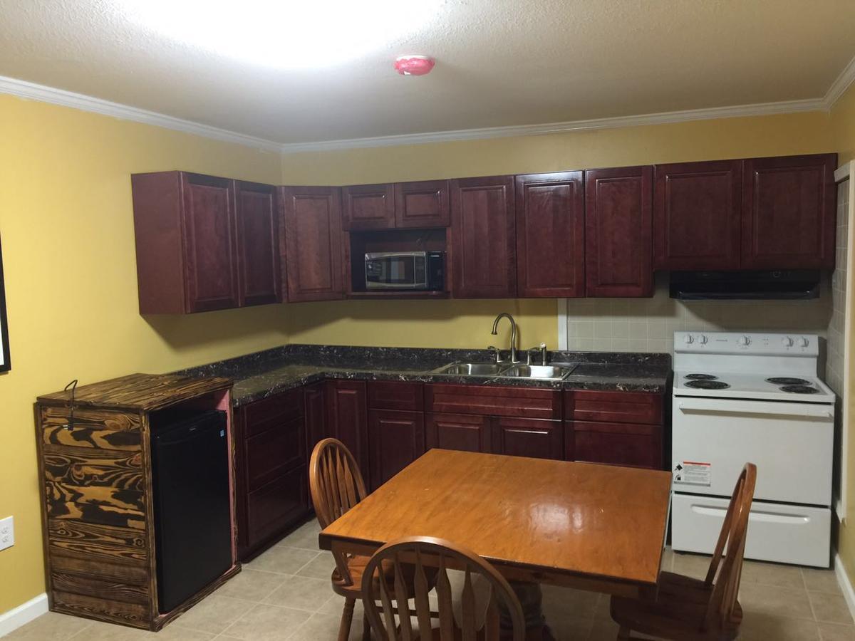 Dragon Inn & Suites Fayette Extérieur photo